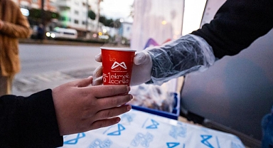 '1 Ekmek 1 Çorba' İle Her Sabah Hem Kalpler Hem İçler Isınıyor