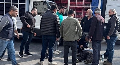 Erdemli'de TIR'ın Çarptığı Motorsikletli Yaralandı