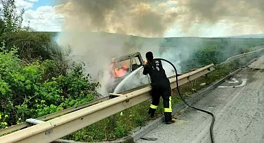 Mersin'de Otoyolda Yangın: 2 Yaralı
