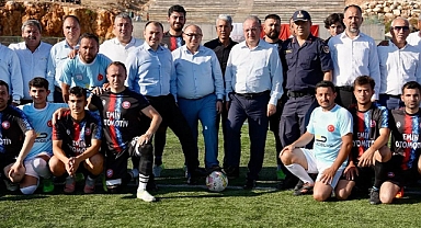Erdemli’de Mahalleler Arası Futbol Turnuvası