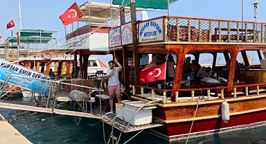 Mersin'deki Köpek Balığı Görüntüleri Tatilcileri Tedirgin Etti