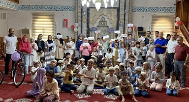 Erdemli’de Örnek İmam 25 Yıldır Çocukların Yüzünü Güldürüyor