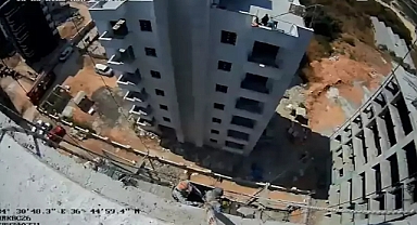 Mersin'de Mahsur Kalan İşçiler İtfaiye Ekipleri Tarafından Kurtarıldı