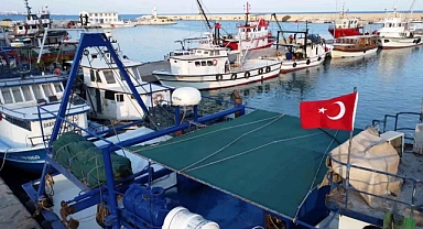 Akdenizli Balıkçılar Yeni Sezona Hazırlanıyor