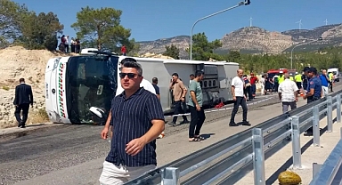 Mersin'de Otobüs ve Tırın Karıştığı Kazada 3 Kişi Hayatını Kaybetti