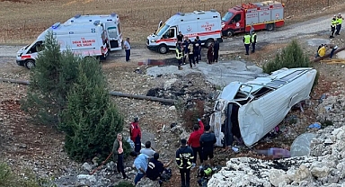 Minibüsün şoförü ehliyetsiz çıktı