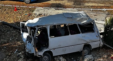 Erdemli'de Tarım İşçilerini Taşıyan Minibüs Kaza Yaptı: 5 Ölü, 14 Yaralı