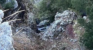 Erdemli'de Uçuruma Yuvarlanan Aracın Sürücüsü Hayatını Kaybetti