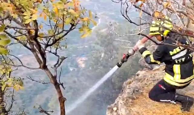 Erdemli Sarıyer'de Yangın Ekipler Tarafından Kontrol Altına Alındı