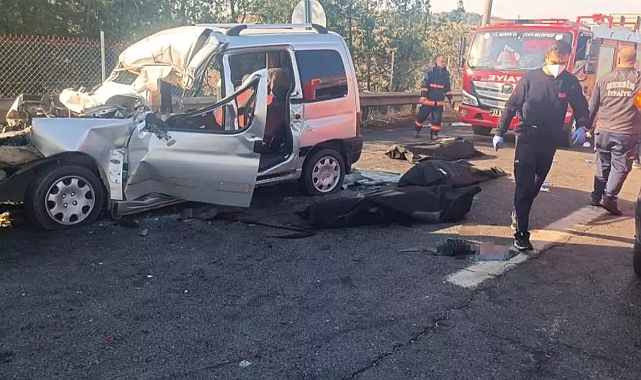 Hafif ticari araç, otoyolda kamyona çarptı; 3 ölü, 3 yaralı