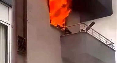 Kocahasanlı'da ev yangını alevler pencereden çıktı