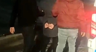 Mersin'de trafikte tartışma tutuklama ile bitti: Sopalı alkollü sürücünün ehliyeti alındı, 14 bin TL de ceza kesildi